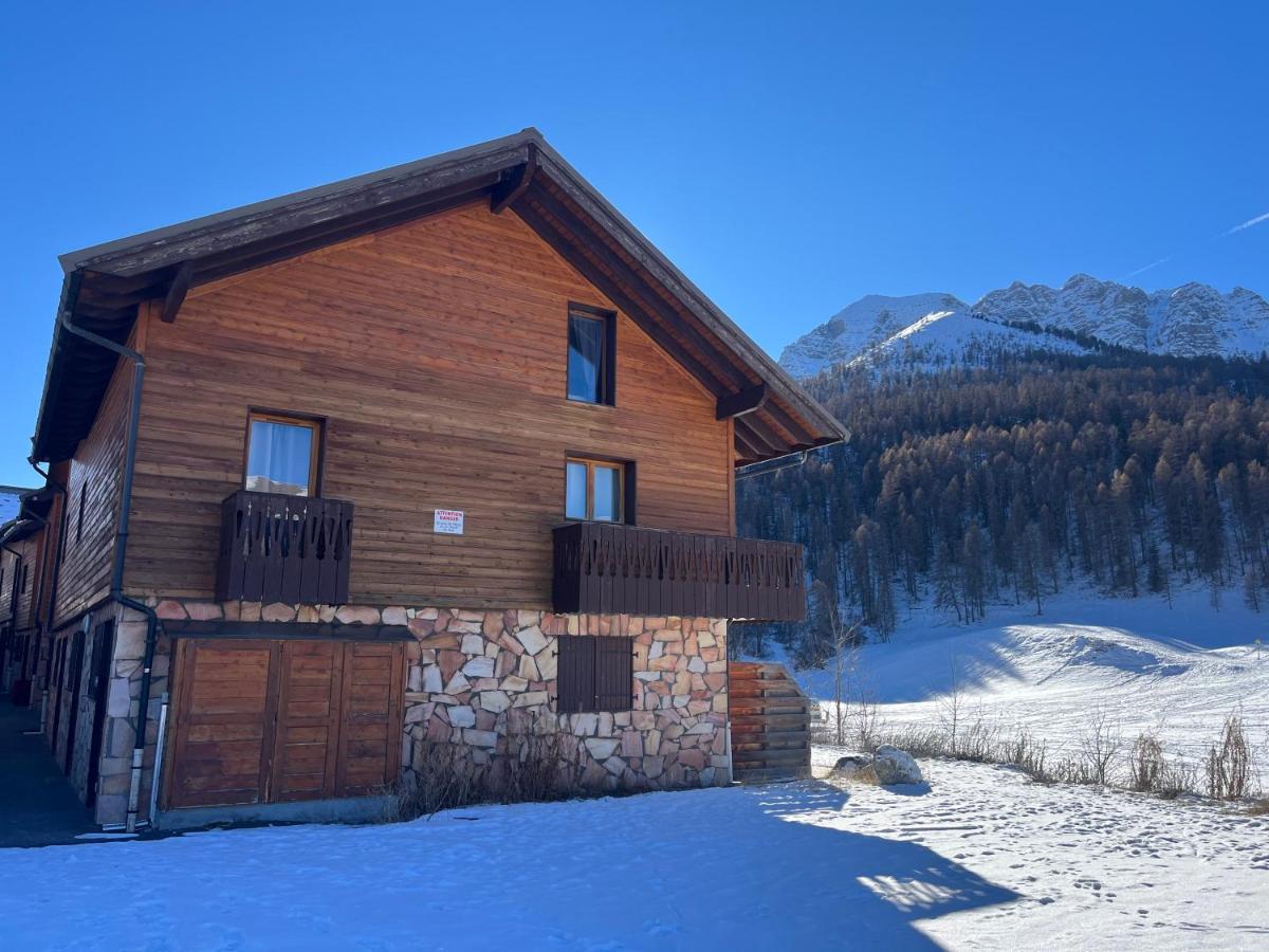 Chalet Vars 8 A 10 Personnes, Proche Des Pistes Dış mekan fotoğraf